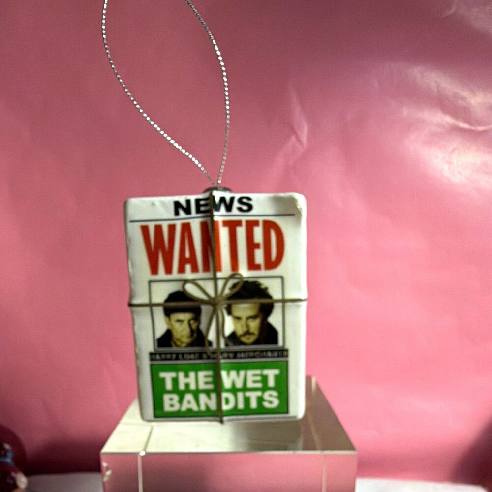 News WANTED "The Wet Bandits" Hanging Ornament Rectangle White Red Green Black